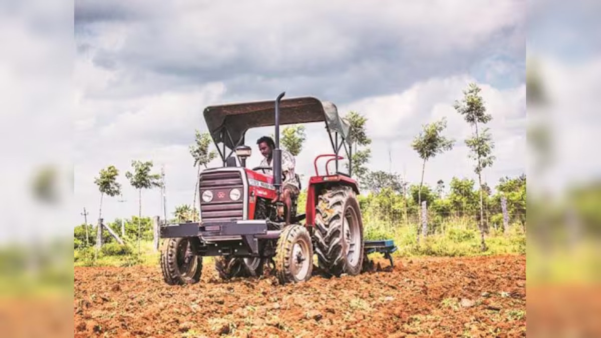 UBS Picks Britannia, HUL, M&M, Eicher Motors for Rural Recovery