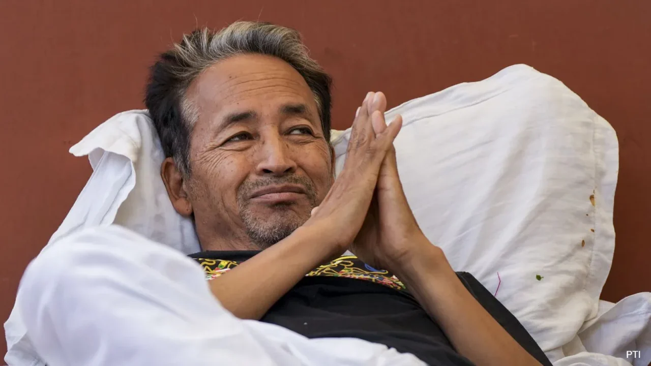 Sonam Wangchuk ended his hunger strike past midnight