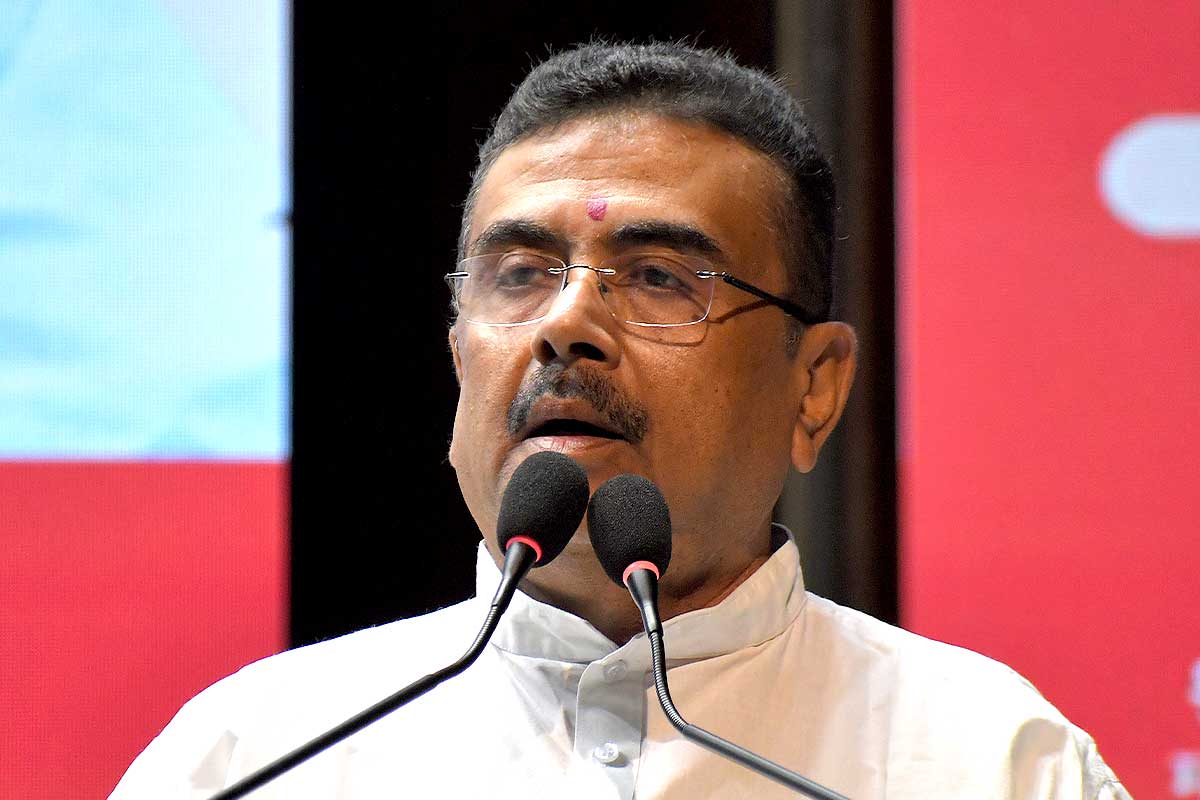 জরুরি অবস্থার যোদ্ধাদের সম্মান, মাসে ১০ হাজার ভাতা ও বিনামূল্যে বাসযাত্রা